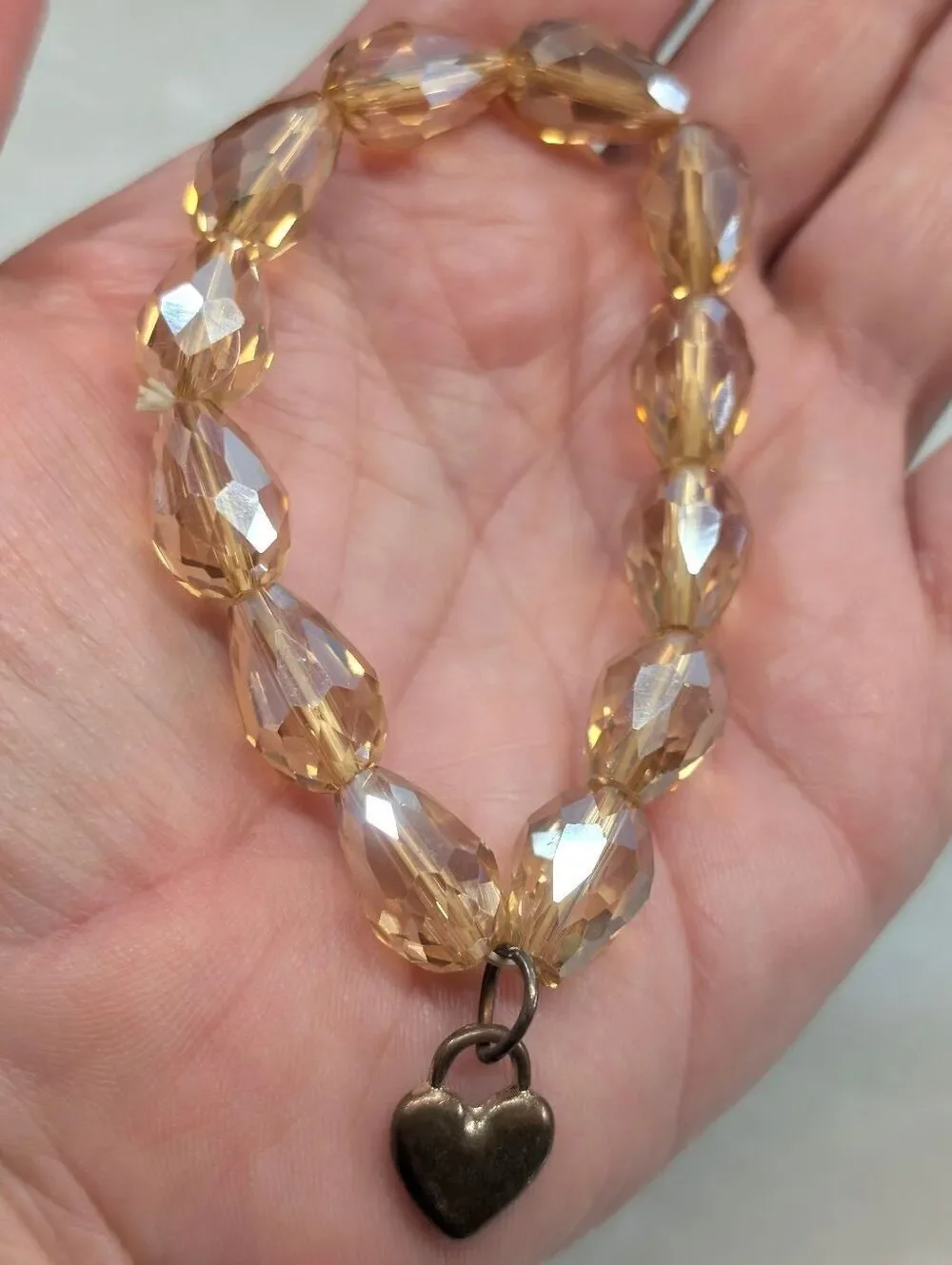 Vtg Faceted Glass Crystal Beaded Stretch Bracelet with Heart Charm Elegant Boho